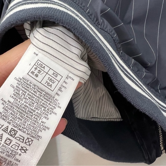 BROOKS BROTHERS RED FLEECE PINSTRIPE NAVY BOMBER - Picture 4 of 5